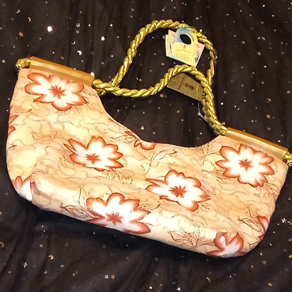 Purse - Picture 4 of 4